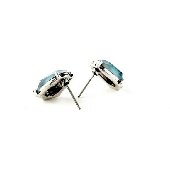 Blue Rhinestone Vintage Gold Stud Earrings - Picture 3 of 7
